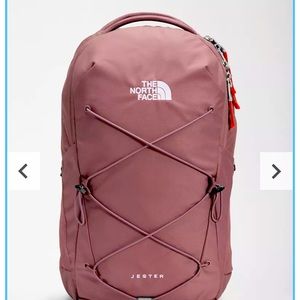 THE NORTH FACE Women's Jester Hiking Backpack